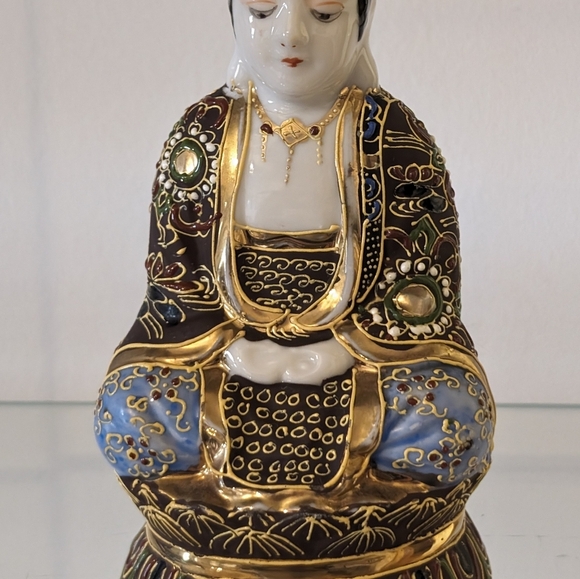 Antique Japanese  Rokusan Porcelain Moriage Buddha Figurine - Picture 3 of 7